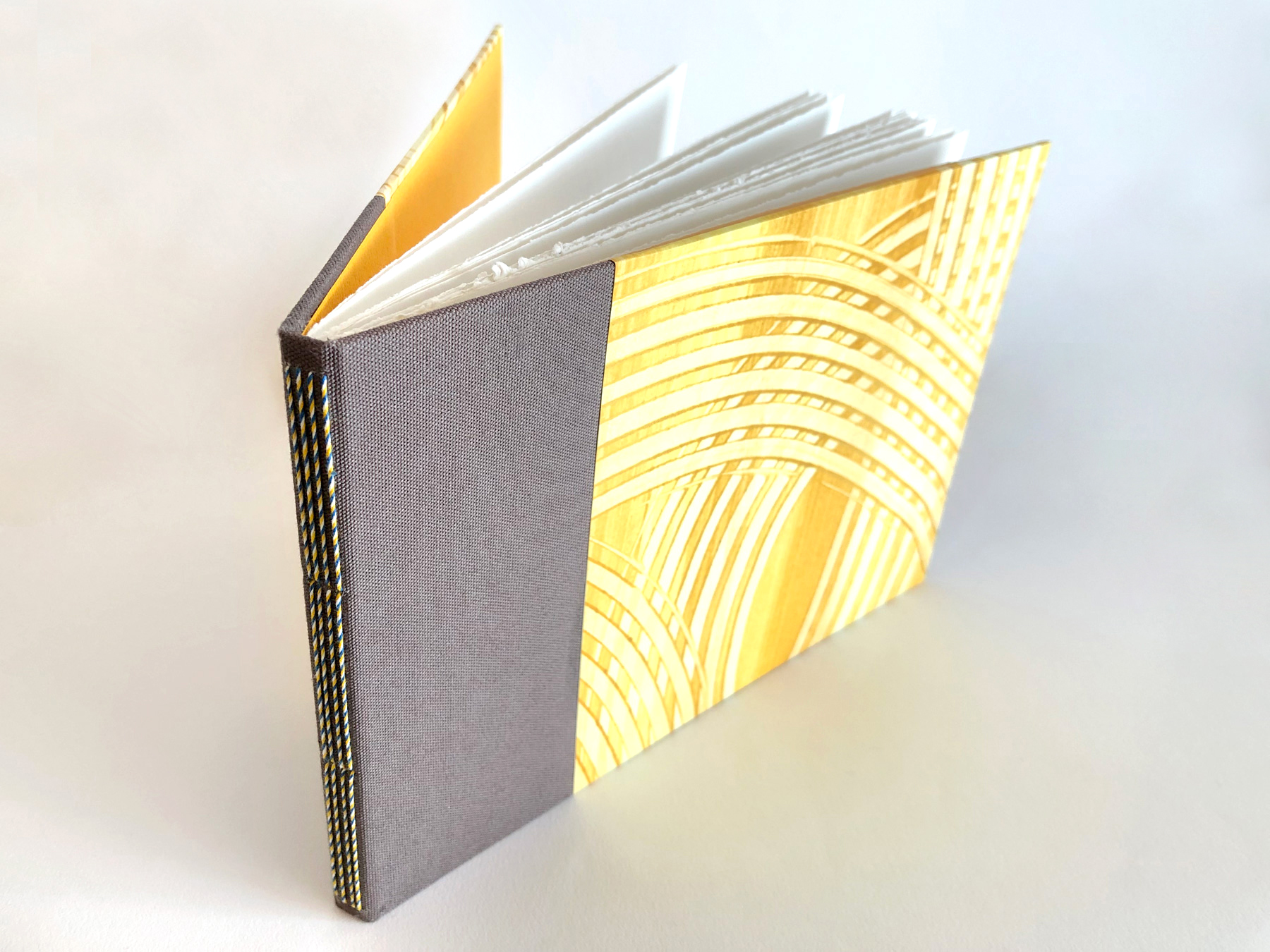 【スタッフ佐藤の Binding Road】19 シュプール「ペーストペーパー」 OBlog